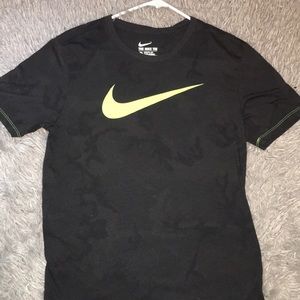 neon green/grey DRI-FIT nike athletic tee